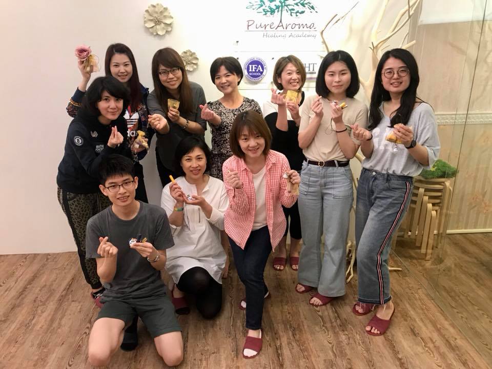 愛香遇做自己的愛情調香師